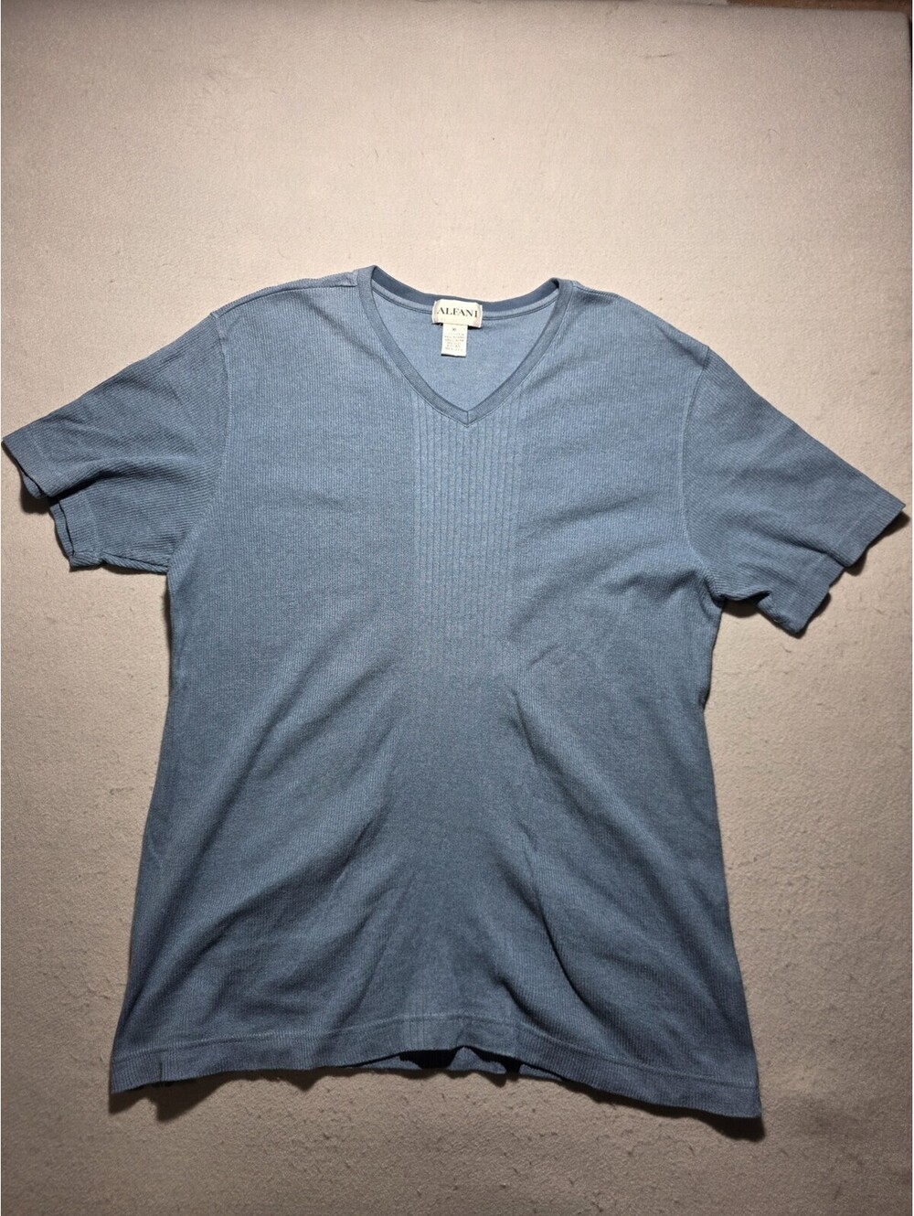 Alfani Mens V-Neck Short Sleeve Shirt Blue Ribbed 100% Cotton Size XL